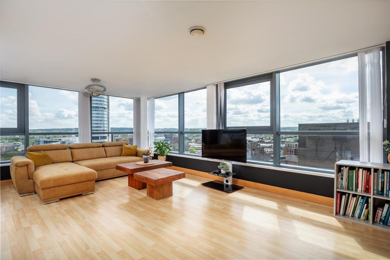 Leeds Most Stunning Penthouse! - Sleeps 8 Daire Dış mekan fotoğraf