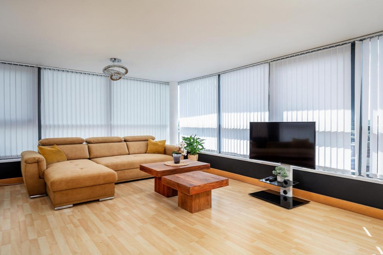 Leeds Most Stunning Penthouse! - Sleeps 8 Daire Dış mekan fotoğraf